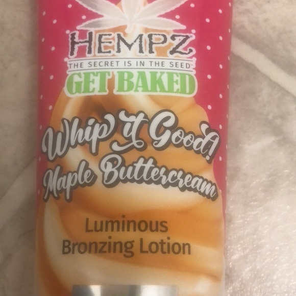Hempz Bath & Body Maple Buttercream Luminous Bronzing Poshmark